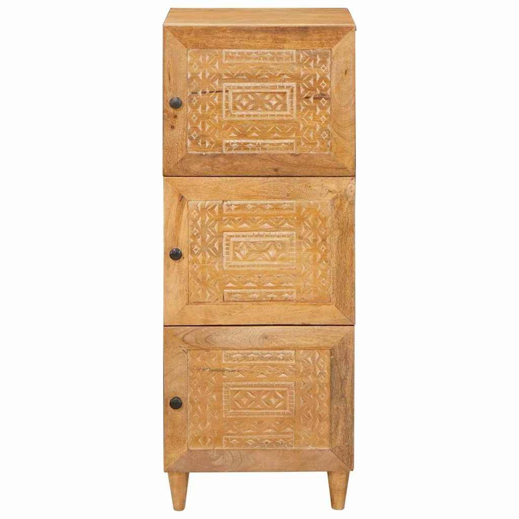 Hoher Holzschrank mit drei geschnitzten Türen und kleinen schwarzen Knöpfen auf konischen Beinen, isoliert auf weißem Hintergrund.