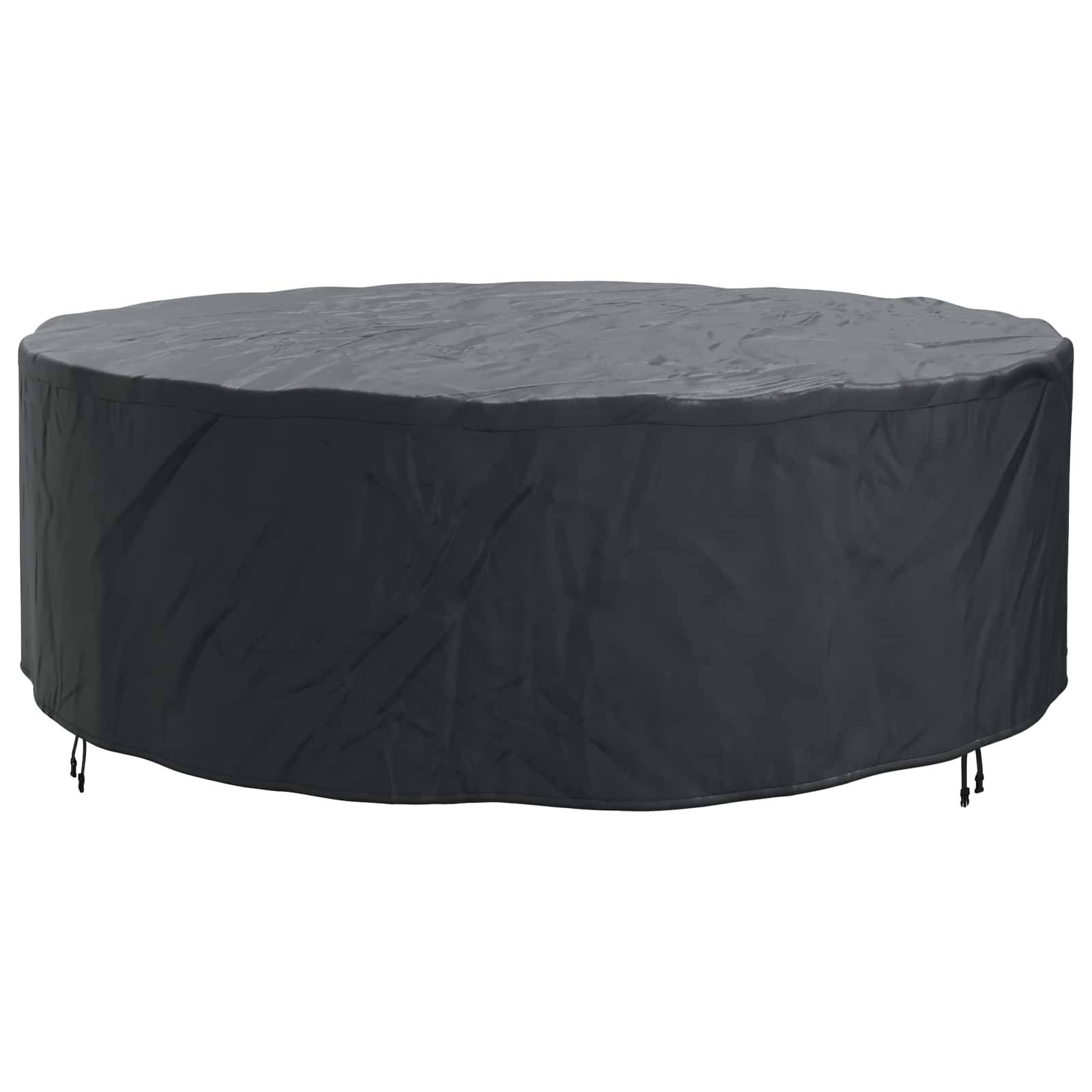 Eine runde, schwarze Abdeckung für Outdoor-Möbel, entwickelt zum Schutz von Tisch und Stühlen vor Witterungseinflüssen, die vollständig einen Möbelensemble bedeckt, mit sichtbaren Befestigungsbändern.