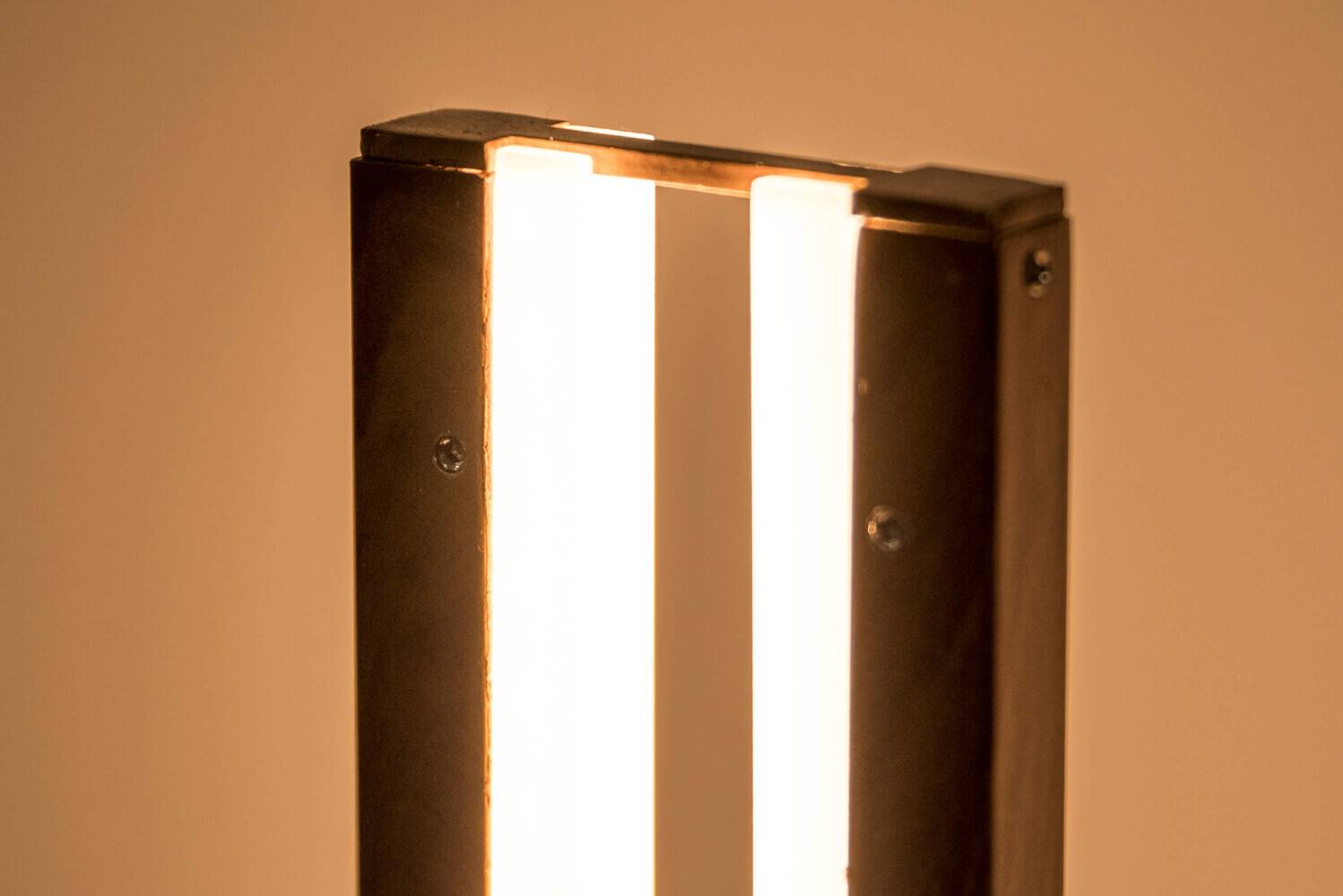 LED Universum LED Tischleuchte Damon