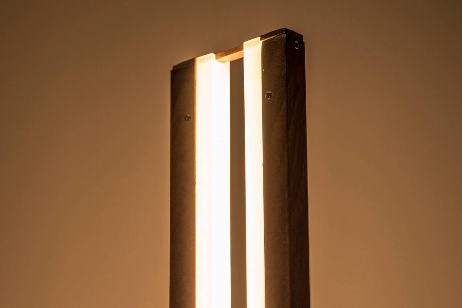 LED Universum LED Tischleuchte Damon