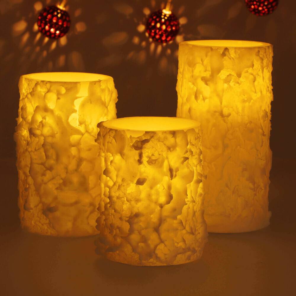 LED Universum LED Kerze Schneeoptik "Elara" 15cm