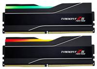 Ein Paar Trident Z RGB Arbeitsspeicher-Sticks mit elegantem schwarzem Design und lebendiger LED-Beleuchtung in Grün und Rot.