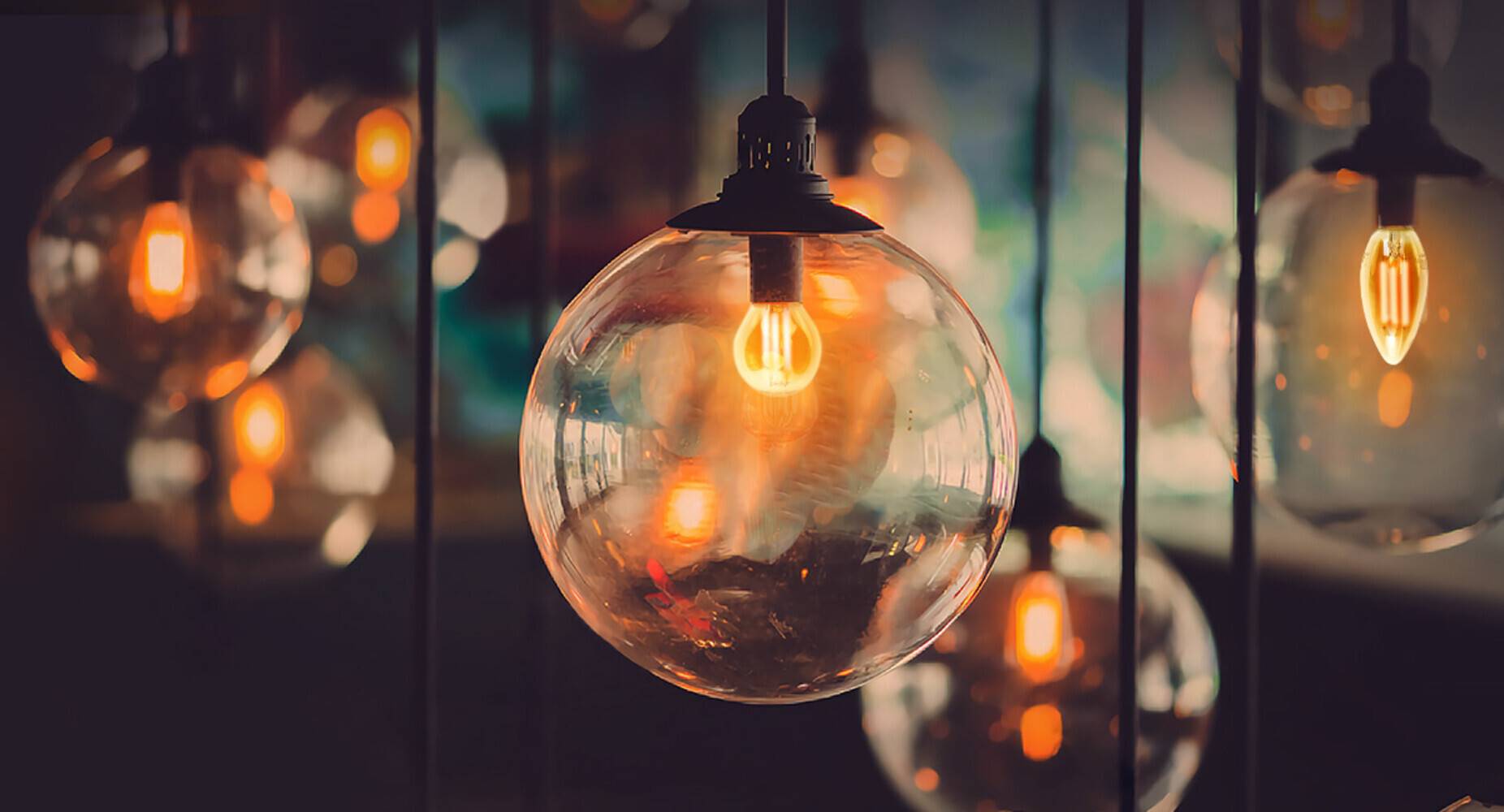 LED Universum LED Leuchtmittel Filament Glühlampe G80 Sockel E27 8W 2200K/Amber 650lm Ø80xH120mm