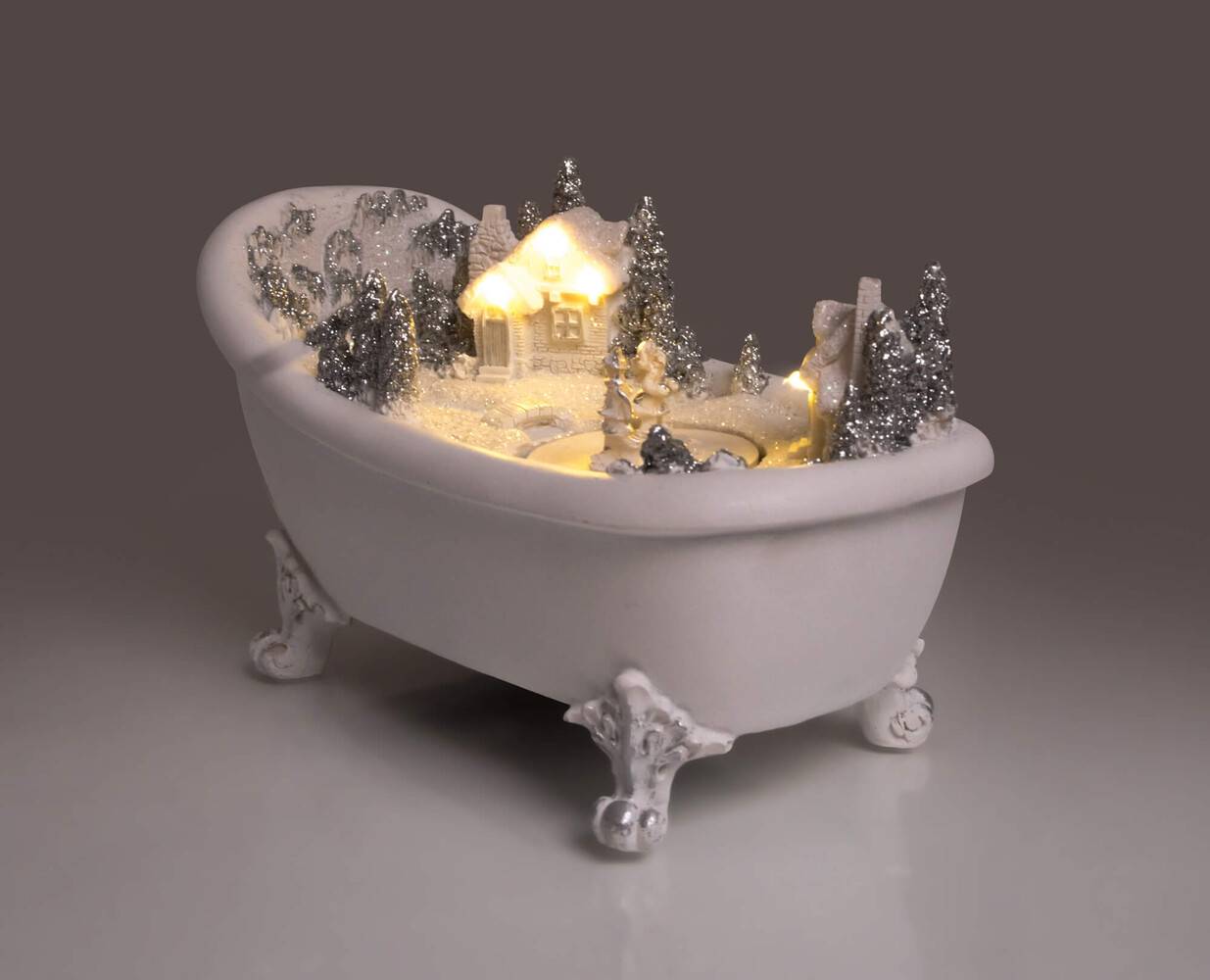 LED Universum LED Deko Badewanne Bath Tub mit weihnachtlicher Szenerie batteriebetrieben Epoxy Resin Figur Tisch & Fenster Dekoration