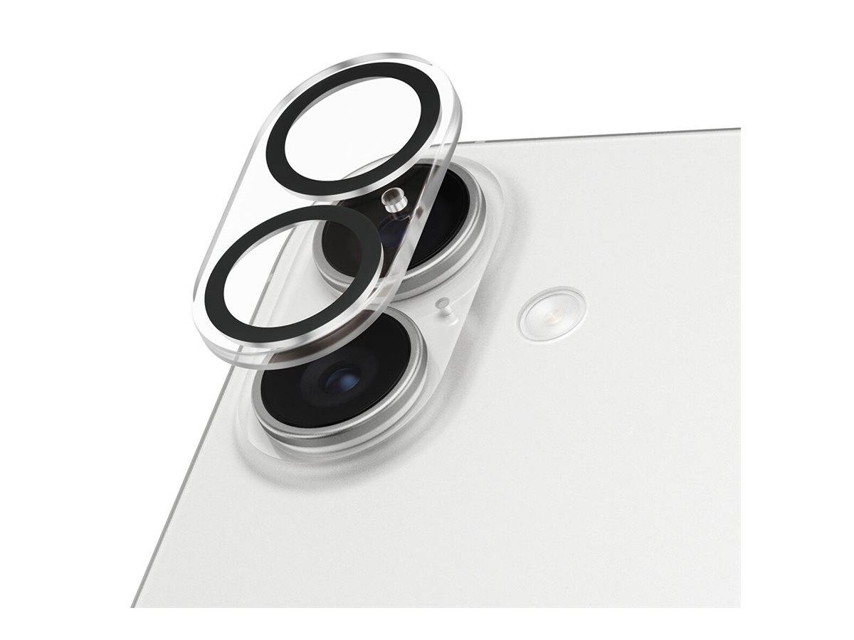 Nahaufnahme der Dual-Kameralinsen eines Smartphones mit teilweise angebrachtem Objektivschutz, wobei die Kamerafunktionen des Geräts hervorgehoben werden.