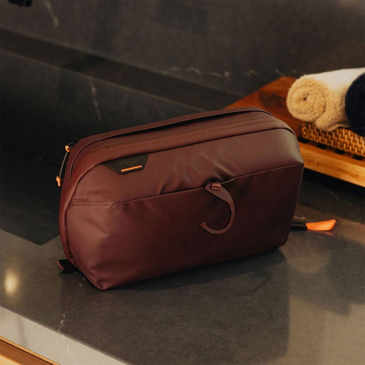 Peak Design Wash Pouch 2,5L Waschtasche - Eclipse (Weinrot)