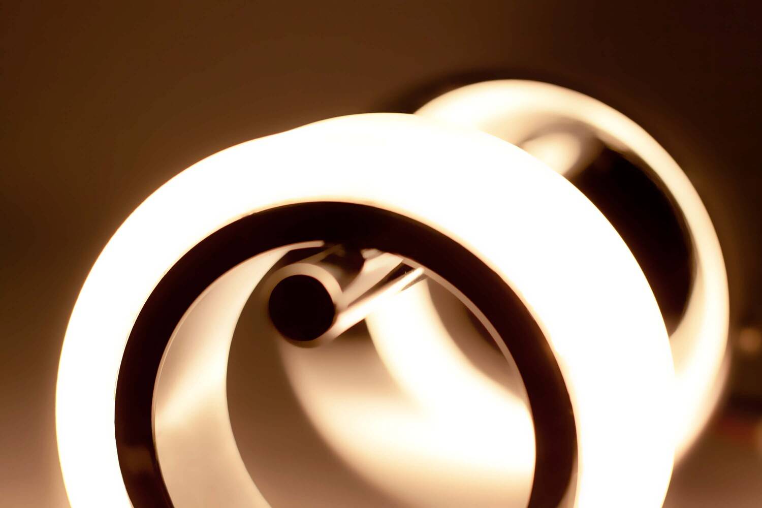 LED Universum LED Wandleuchte Pipa