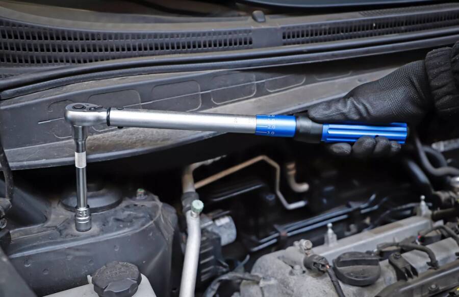 Drehmomentschlüssel mit Feinskala 4296003 Anzugswert 20 - 120 Nm Antriebsvierkant 3/8`` Länge 415 mm Skaleneinteilung 1