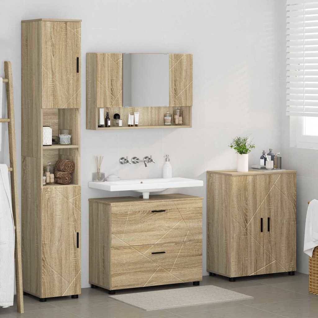 Modernes Badezimmer mit holzstrukturierten Schränken, Regalen mit Handtüchern und einem Spiegel über einem weißen Waschbecken. Natürliches Licht von einem Fenster auf der rechten Seite.