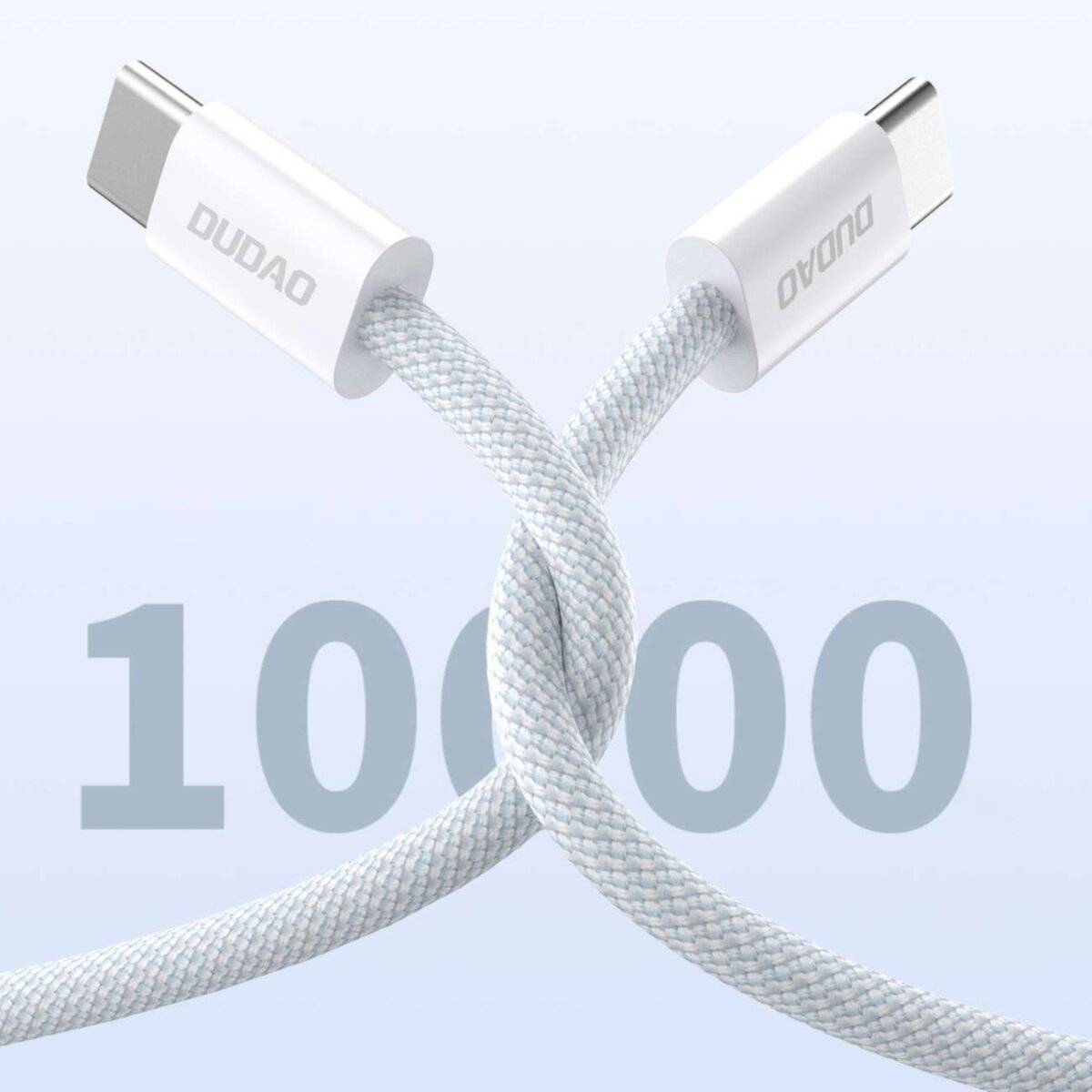 Ein geflochtenes Ladekabel mit zwei USB-C-Anschlüssen wird gezeigt, gekennzeichnet mit der Marke 'Dudao'. Der Hintergrund zeigt ein verblasstes '10000', was auf Haltbarkeit oder Ladezyklen hindeutet.