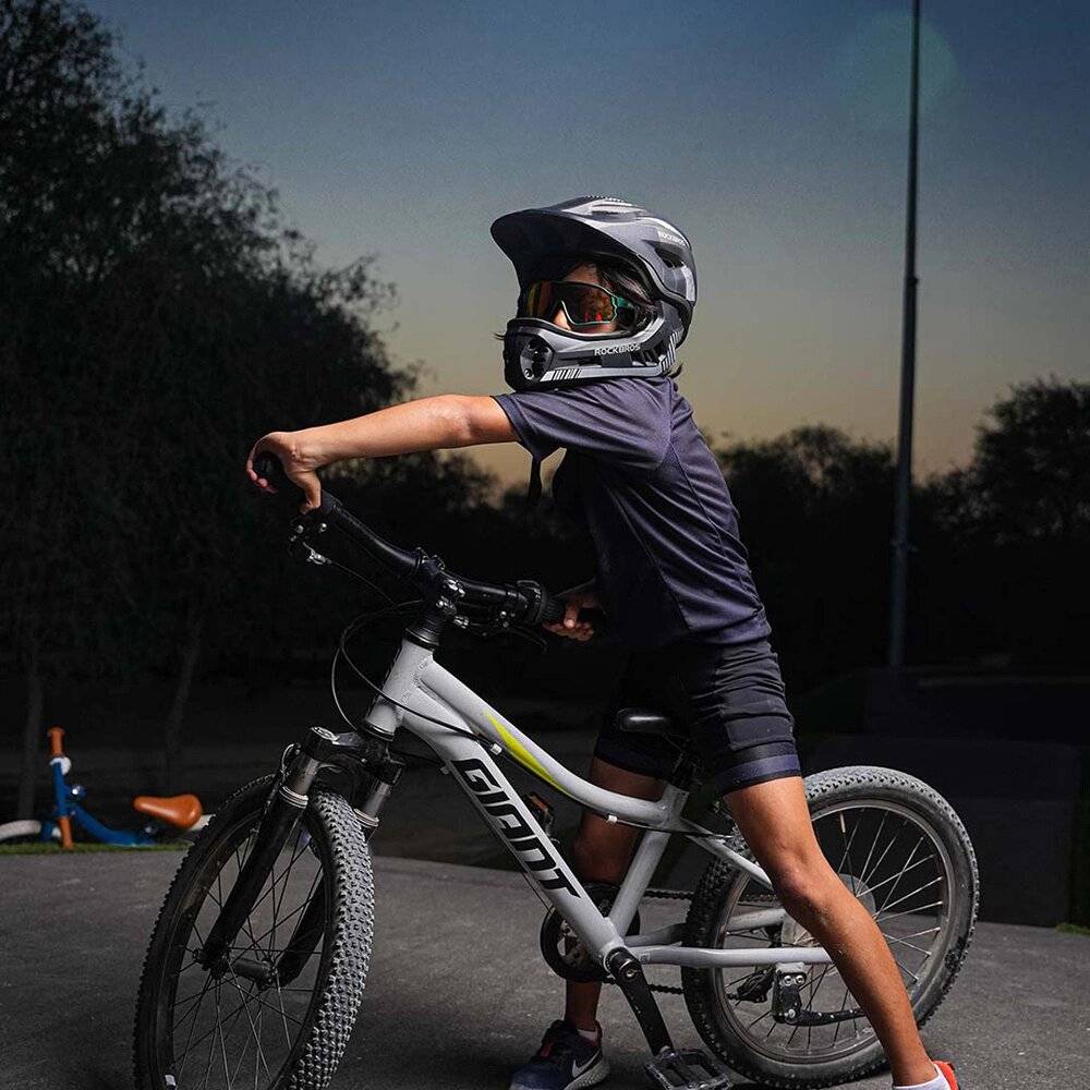 Rockbros TT-32SBTG-M Kinderfahrradhelm abnehmbarem Kinnbügel, Größe M – Grau