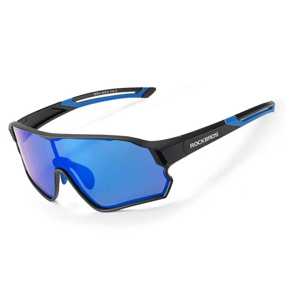 Sportsonnenbrille mit blauen Gläsern, schwarzen und blauen Akzenten, stromlinienförmiges Design und die Aufschrift 