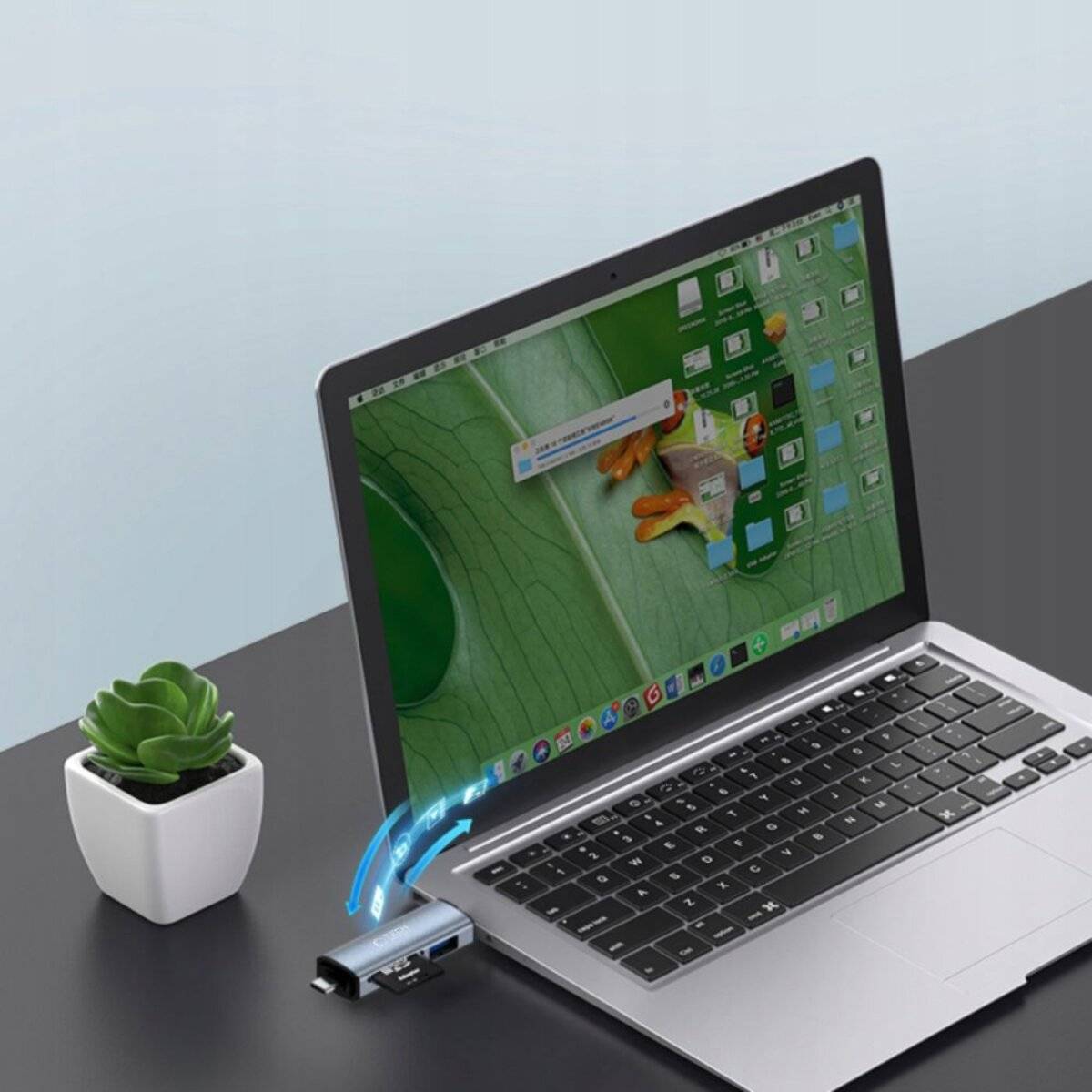 Tech-Protect UltraBoost SD-/Micro-SD-Kartenleser mit USB-C-/USB-A-Anschlüssen – Grau