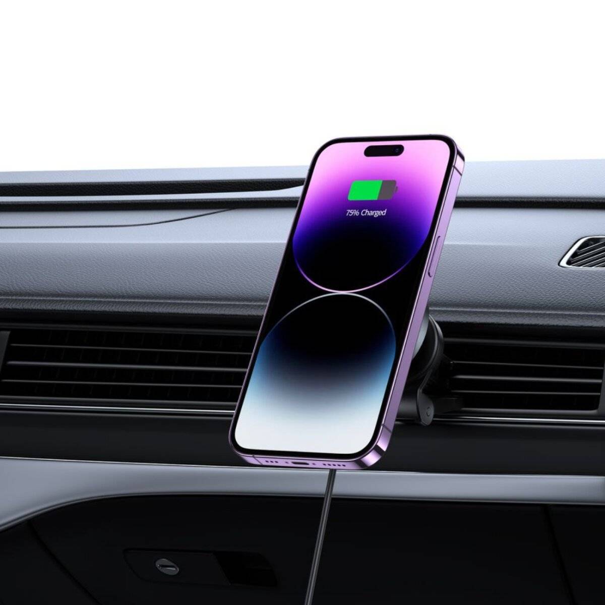 Ein auf der Armaturenbrett eines Autos montiertes Smartphone zeigt einen Bildschirm an, der „75 % geladen