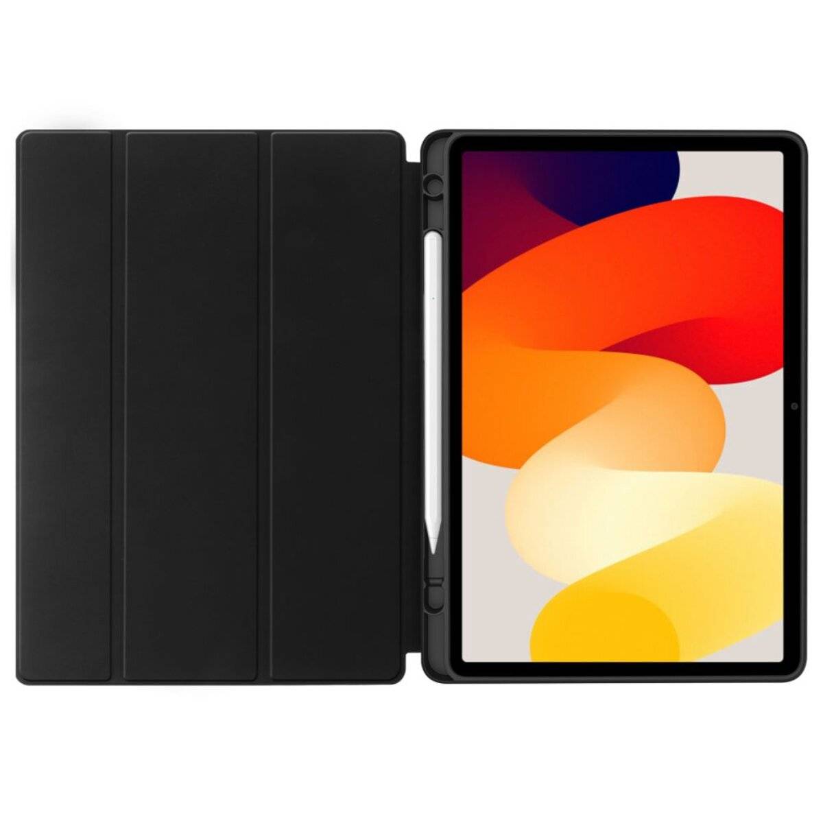 Ein Tablet mit schwarzem Cover ist geöffnet und zeigt ein buntes abstraktes Design auf dem Bildschirm. Ein Stylus befindet sich in der Halterung neben dem Tablet.
