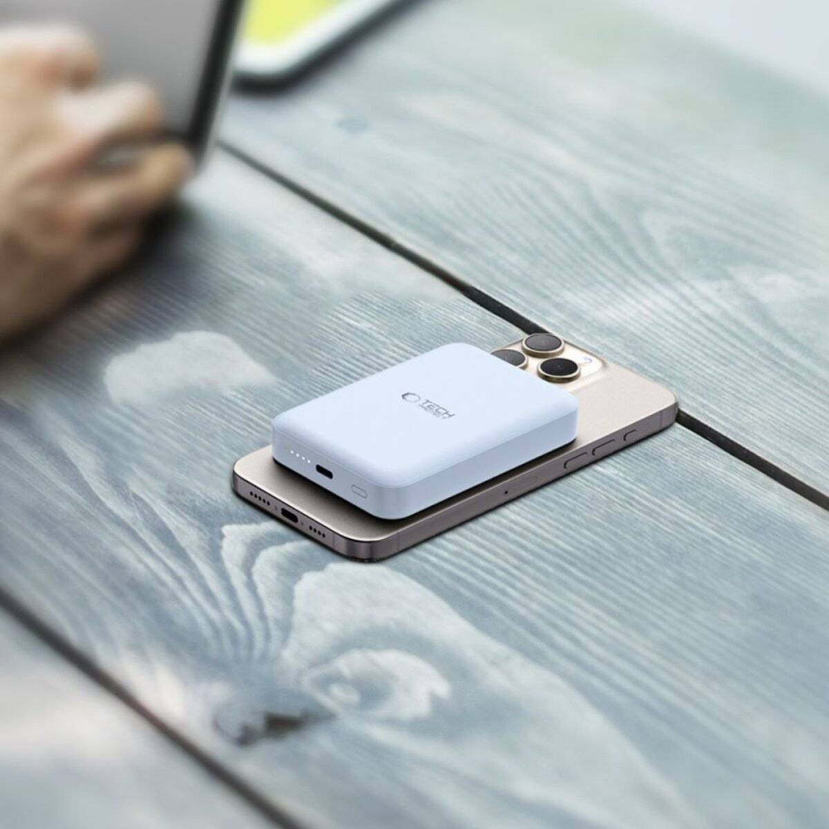 Tech-Protect LifeMag PB11 Powerbank MagSafe 10000 mAh 15 W USB-C-Anschluss – blau + USB-C-Kabel