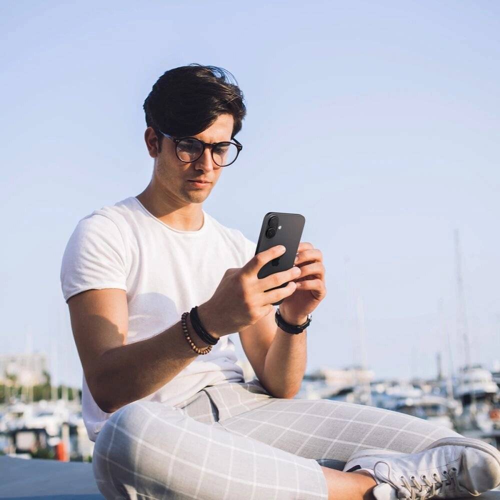 Spigen Glass tR EZ Fit Optik Pro gehärtetes Glas iPhone 16 Plus Kamera 2 Stück – Schwarz