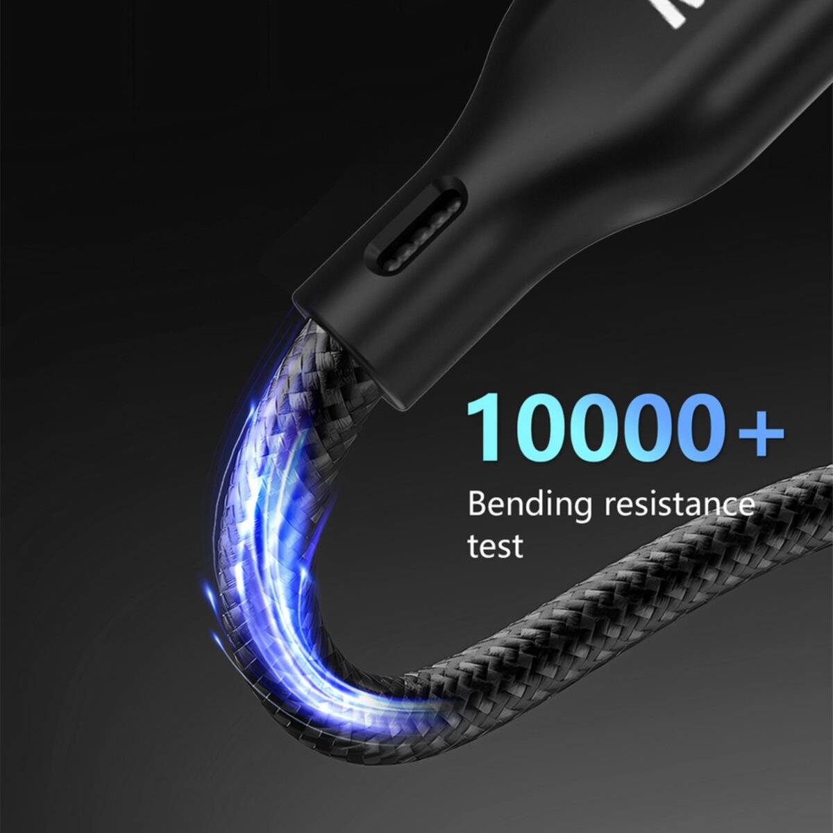 Ladekabel, das den '10000+ Biegebeständigkeitstest' durchläuft, mit einem blauen Leuchten an der Biegestelle, um Haltbarkeit zu unterstreichen.