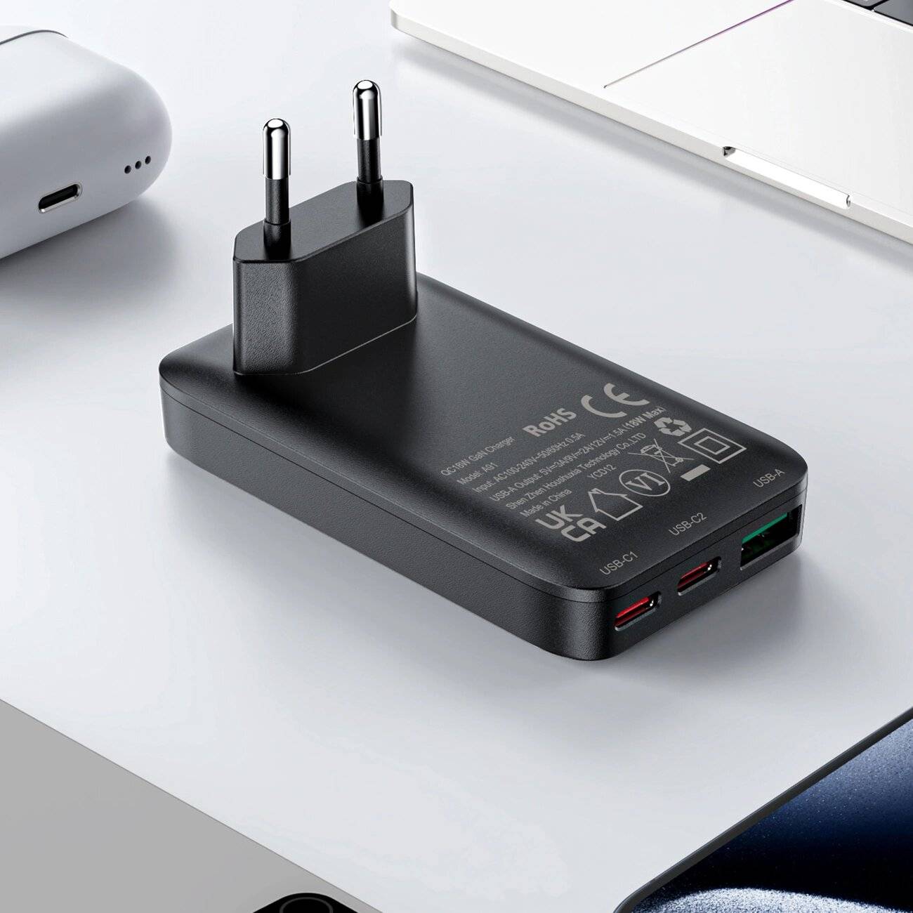 Acefast A100 65W GaN 2 USB-C+ USB-A Ladegerät ultradünn – Schwarz