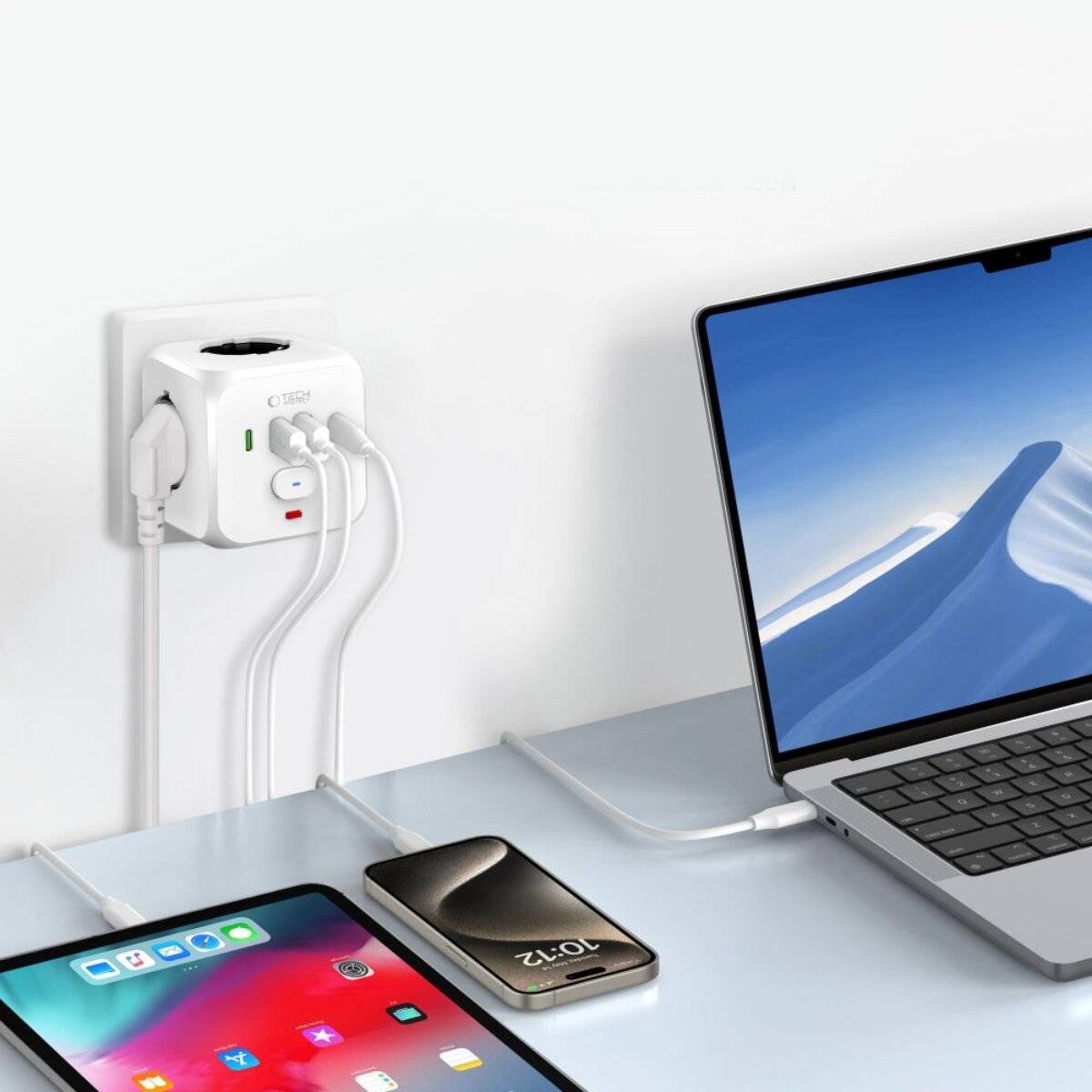Tech-Protect PCL3x4 Steckdosenleiste, 2x USB-A, USB-C, 3x AC Typ Schuko - Weiß