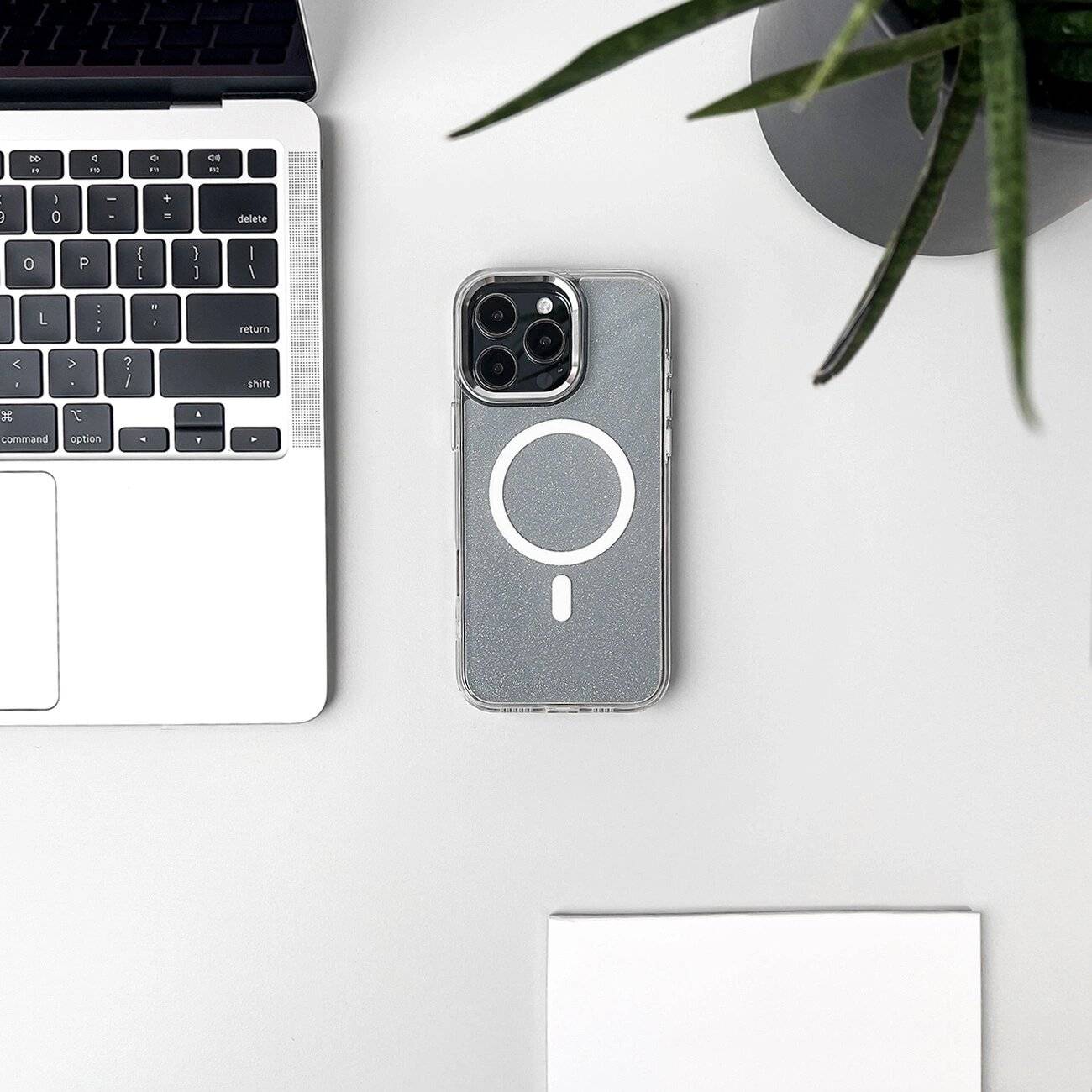 Glitter Case MagSafe iPhone 16e - Weiß