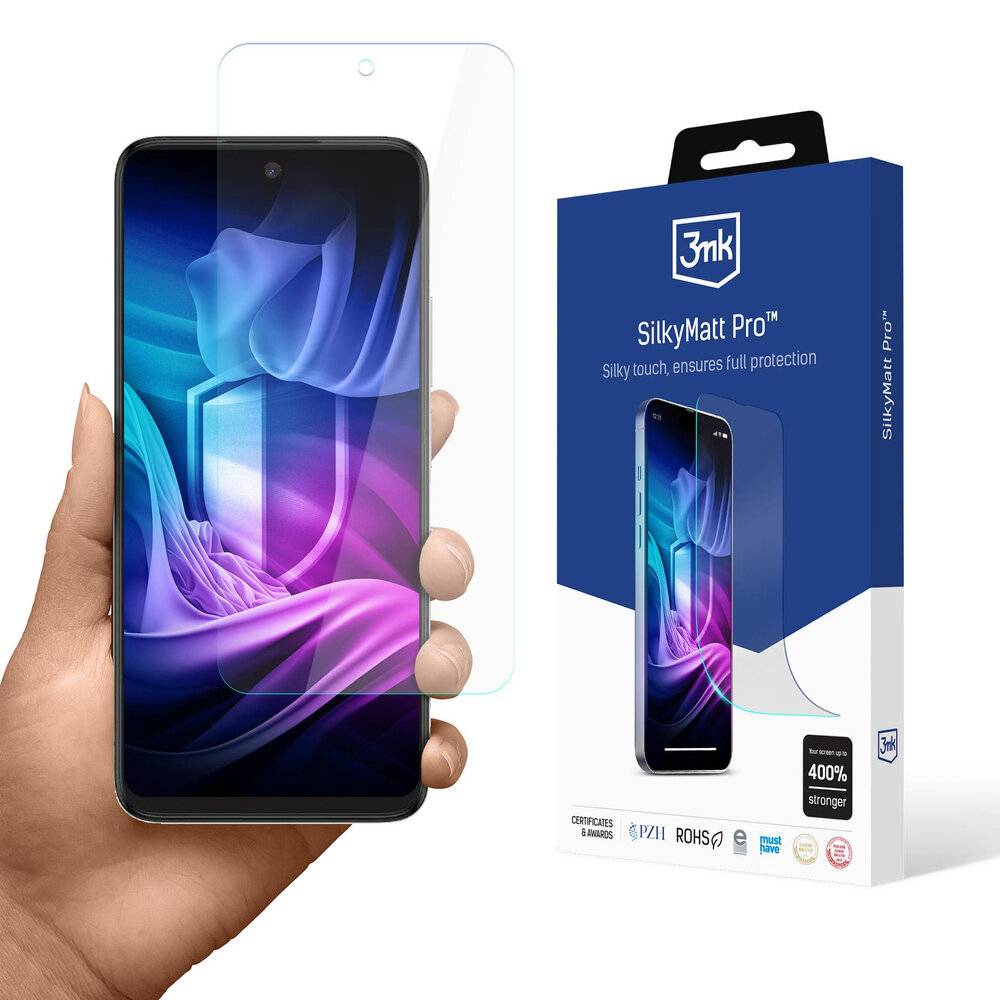 Eine Hand hält ein Smartphone mit einer Schutzfolie; die Verpackung daneben trägt die Aufschrift „3mk SilkyMatt Pro