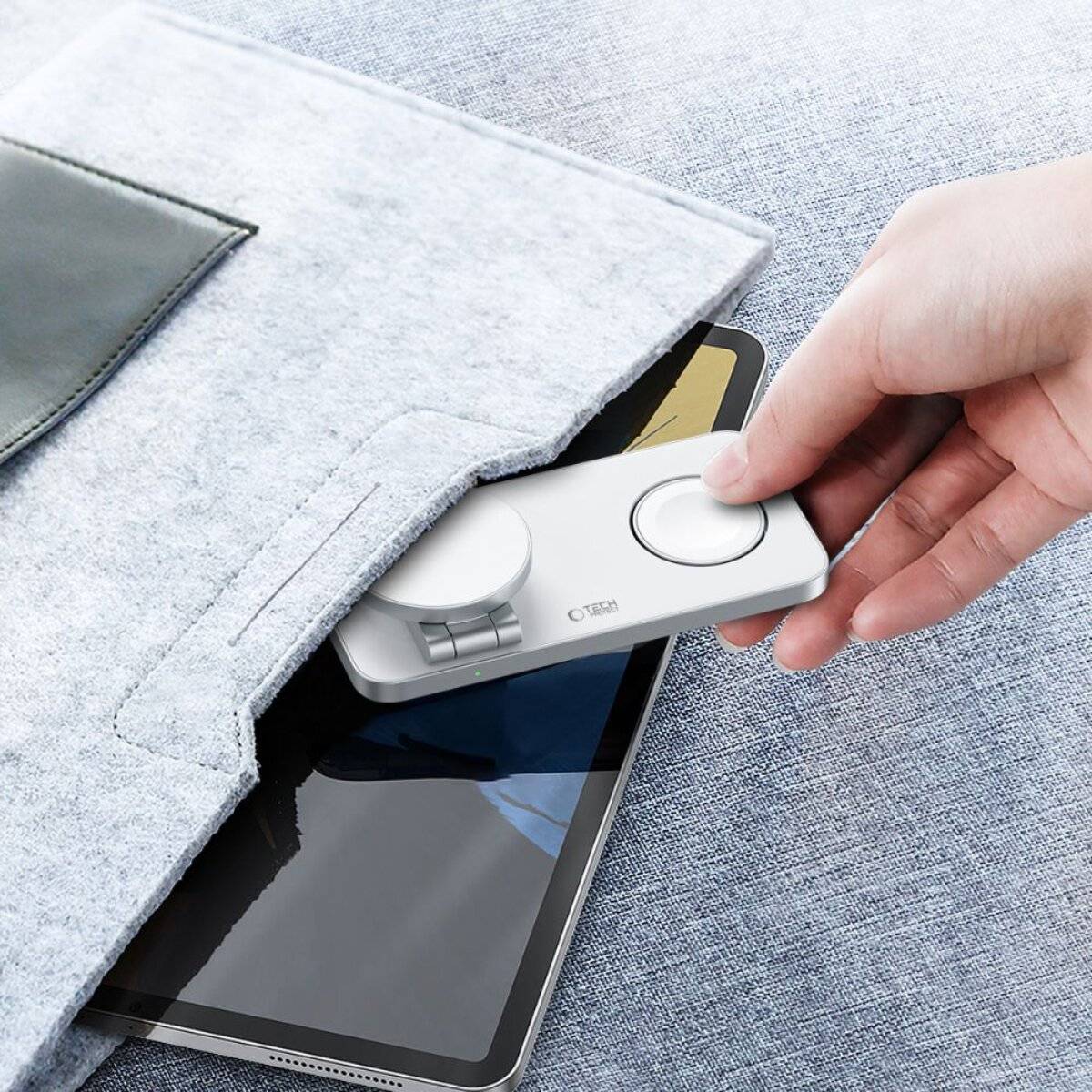 Tech-Protect QI15W-A47 MagSafe 3in1 Induktives Ladegerät + USB-C Kabel - Weiß