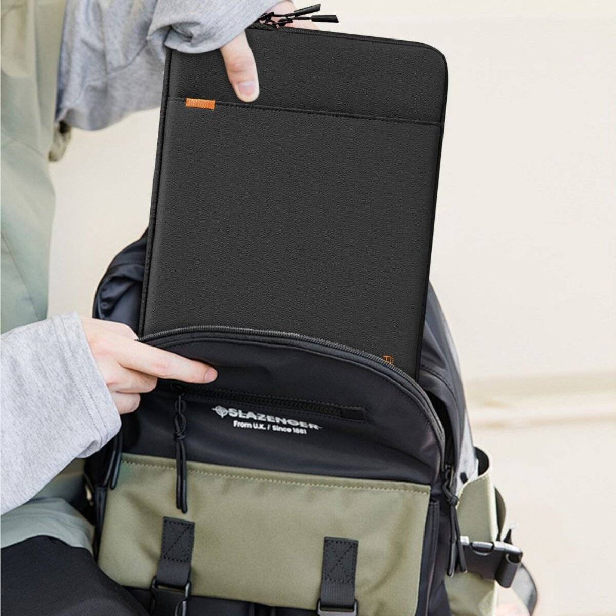 Tech-Protect Defender Laptop- Tablet-Tasche 11-13 Zoll - Schwarz