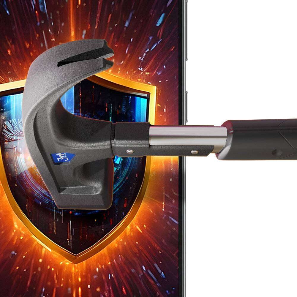 Ein Hammer schlägt auf einen Smartphone-Bildschirm, auf dem ein leuchtender Schild zu sehen ist, der digitale Sicherheit und Schutz vor Bedrohungen symbolisiert.