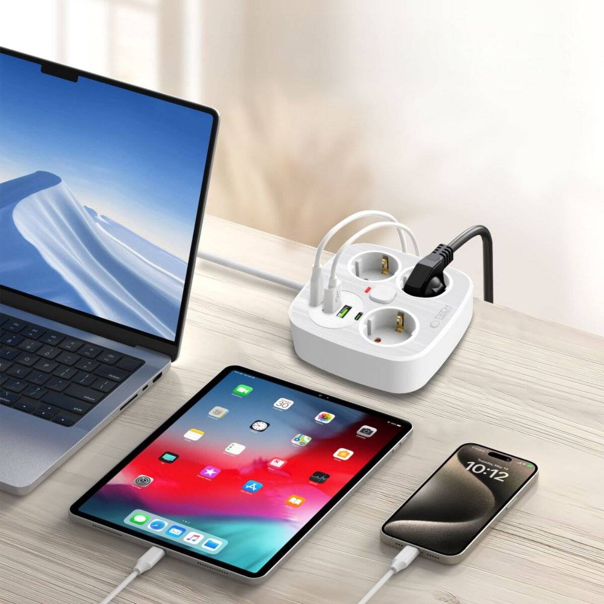 Tech-Protect PCS3X4 Steckdosenleiste, 3 Steckdosen, 2xUSB-A, 2xUSB-C 200 cm - weiß