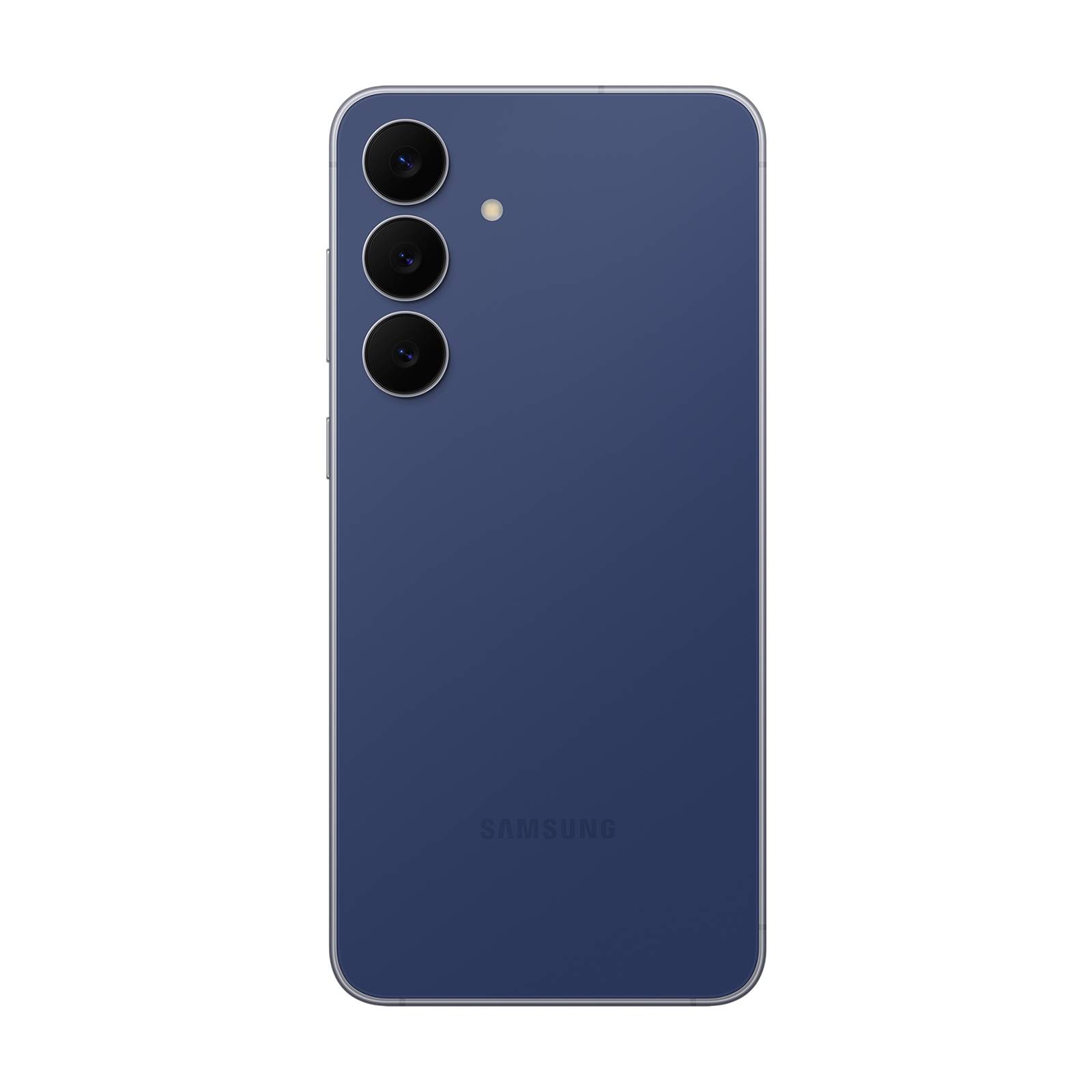 Rückseite eines blauen Samsung-Smartphones mit drei vertikal angeordneten Rückkameras und einem kleinen Blitz auf schwarzem Hintergrund.
