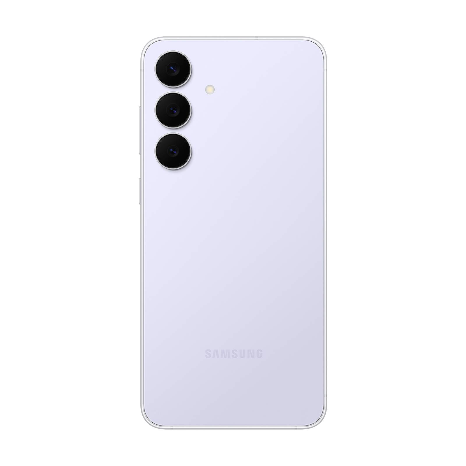 Rückansicht eines hellvioletten Samsung-Smartphones mit drei vertikal angeordneten rückwärtigen Kameras und einem kleinen Blitz.
