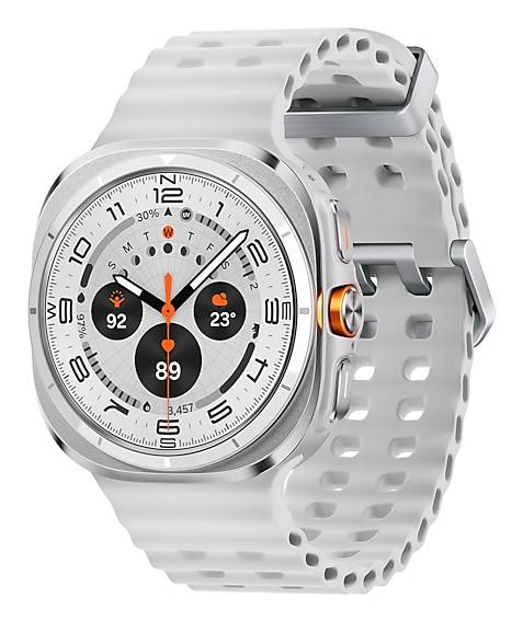 Eine moderne Smartwatch mit einem weißen Armband, die eine digitale Zifferblattanzeige mit Uhrzeit, Datum, Wetterbedingungen und Fitness-Metriken zeigt.
