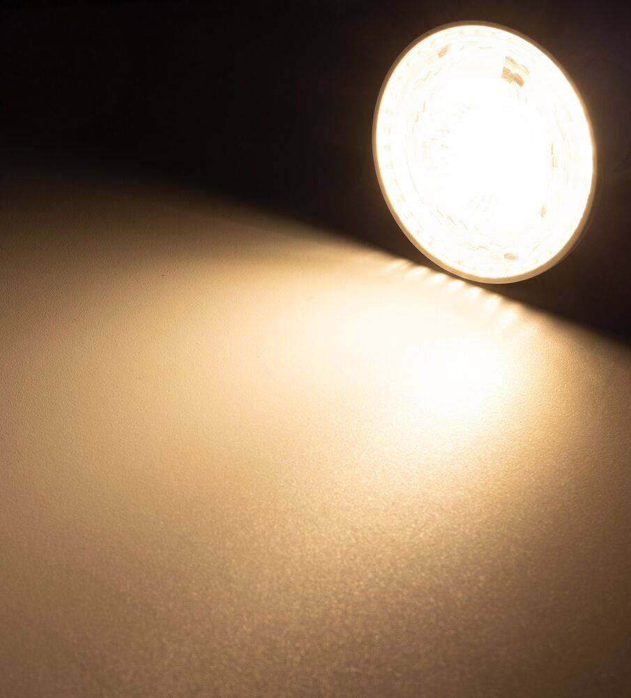 ChiliTec 23876 LED Strahler GU10 "P90" 3061k, 840lm, 230V-9W, 38°, warmweiß