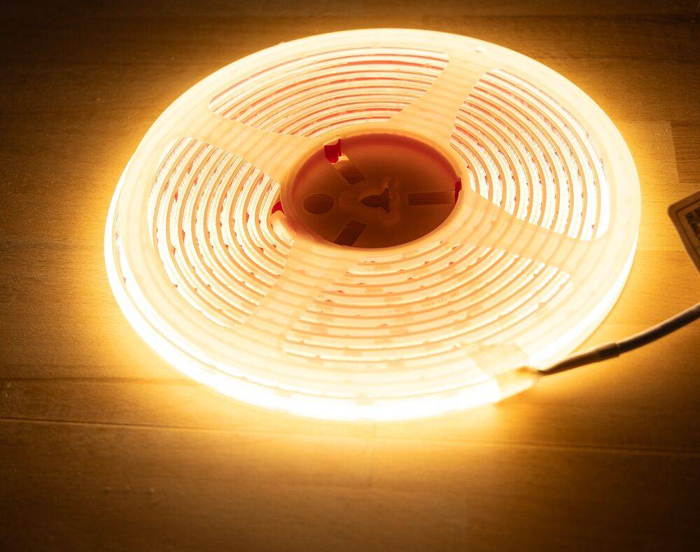 ChiliTec 23901 LED-Stripe "CLS-COB V2" 5m, warmweiß 12V, 48W, 4543 Lumen