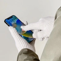 Geflochtene Telefonhandschuhe Aussparungen Finger – beige Geflochtene Telefonhandschuhe Aussparungen Finger – beige