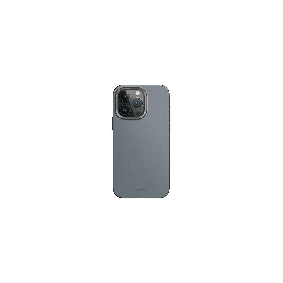 Ein Smartphone mit drei rückwärtigen Kameras und einem grauen Gehäuse, von hinten betrachtet.