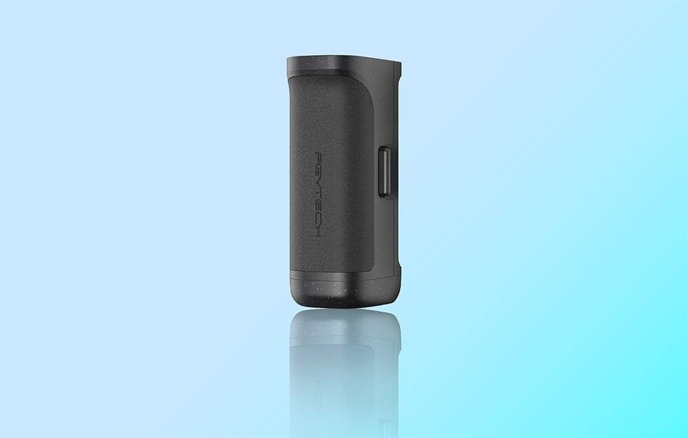 Ein kompaktes schwarzes Etui mit „PGYTECH