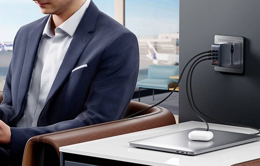 Vention Ladegerät 3x USB-C, 1x USB-A, (grau) mit USB-C auf USB-C Kabel (1m) (schwarz)