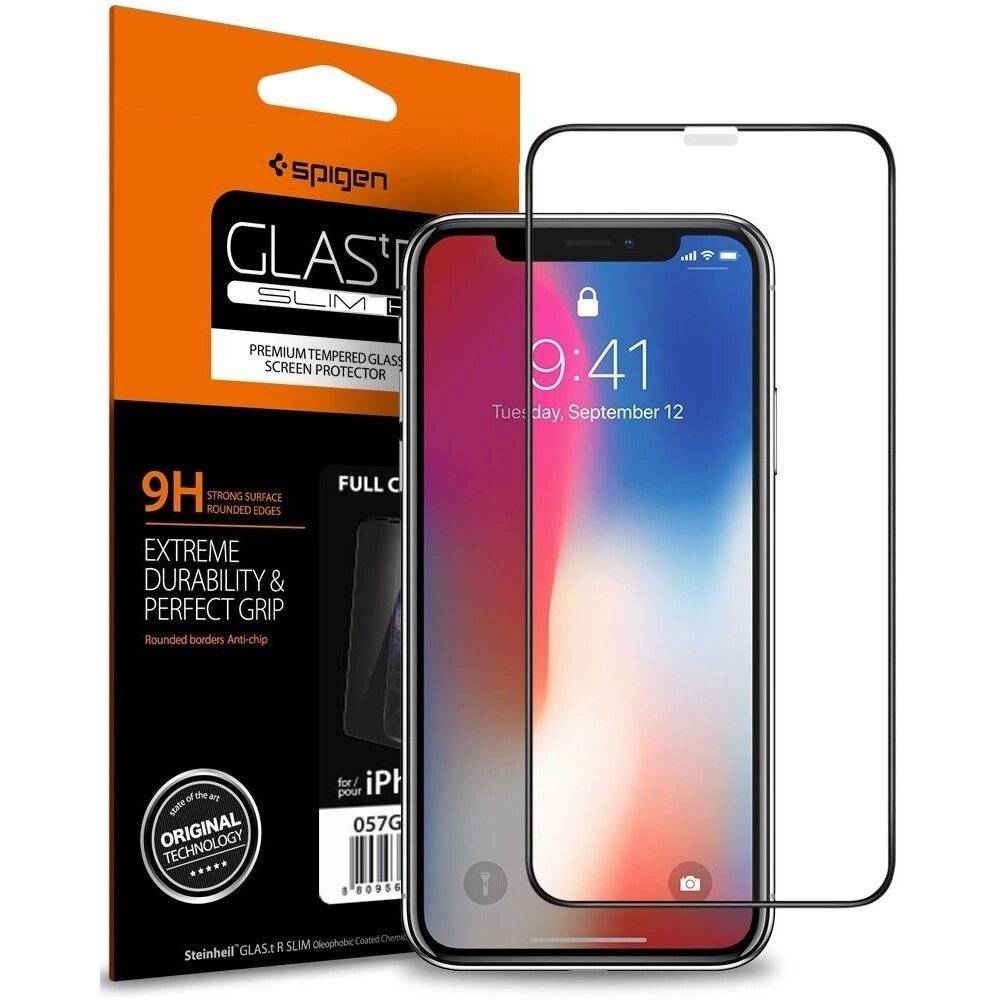 Spigen Glass FC gehärtetes Glas schwarzem Rahmen iPhone X/XS/11 Pro