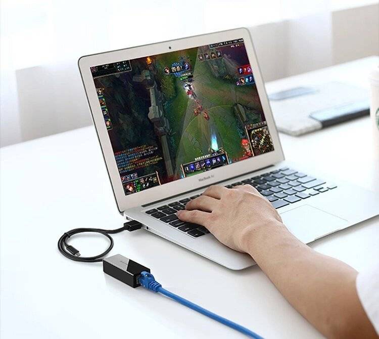 Ugreen externe Netzwerkkarte RJ45 - USB 2.0 100 Mbit/s Ethernet schwarz CR110 20254