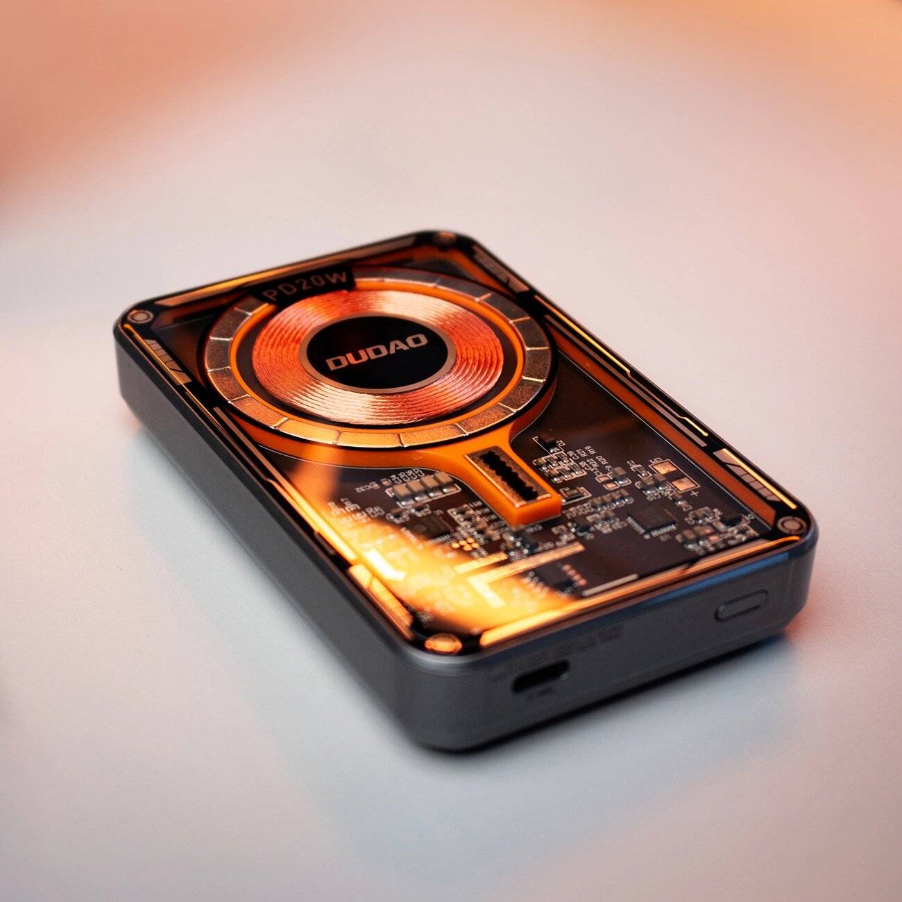 Dudao TGK1 Powerbank MagSafe kabellosem Ladegerät 20W 10000mAh schwarz TGK1-black