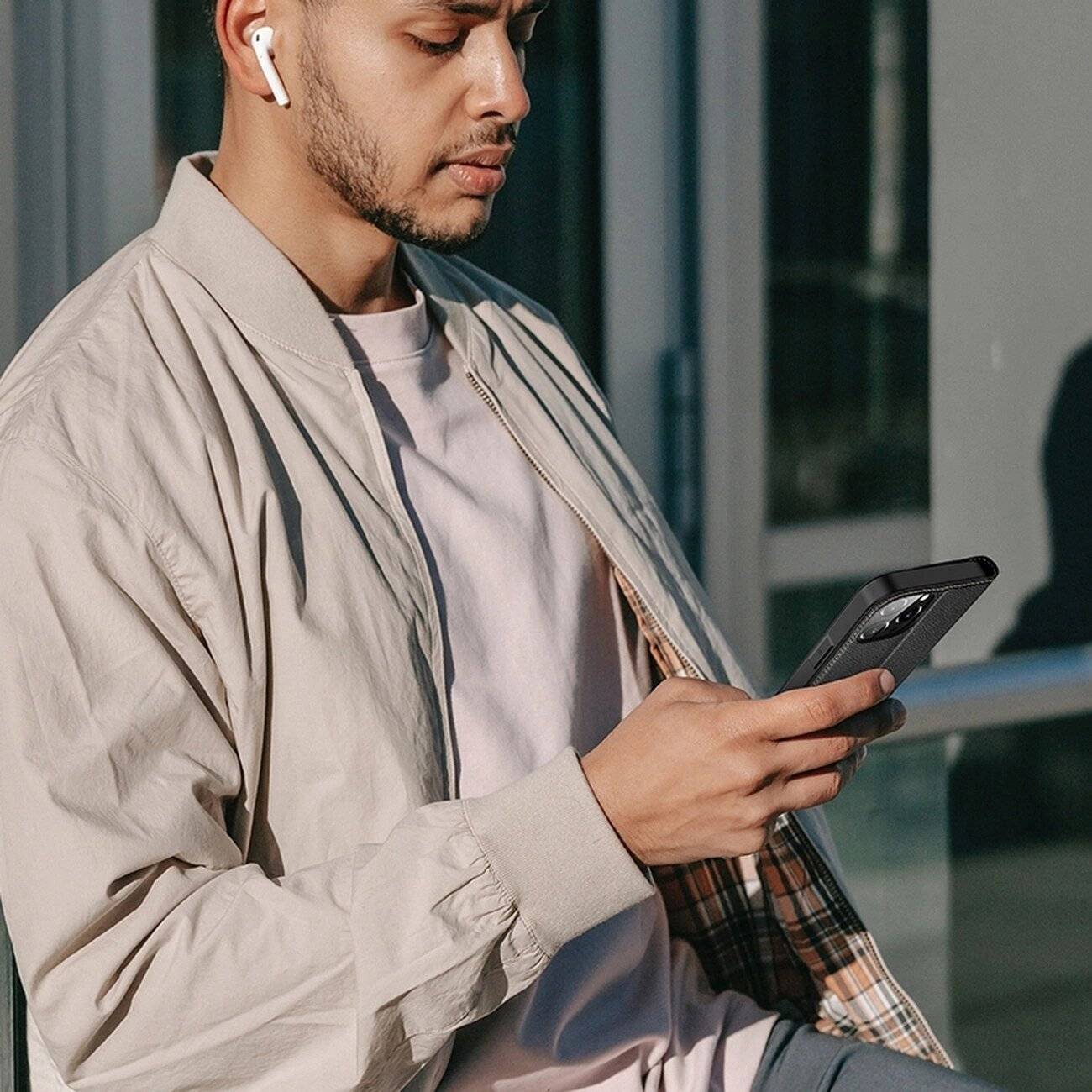 Dux Ducis Skin X2 Hülle iPhone 14 Pro magnetische Flip-Cover schwarz