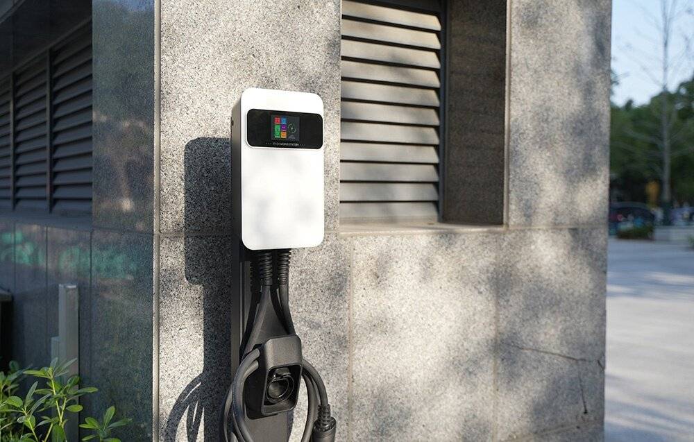 Wandladegerät für Elektroautos Besen SQ20-7KW-APP