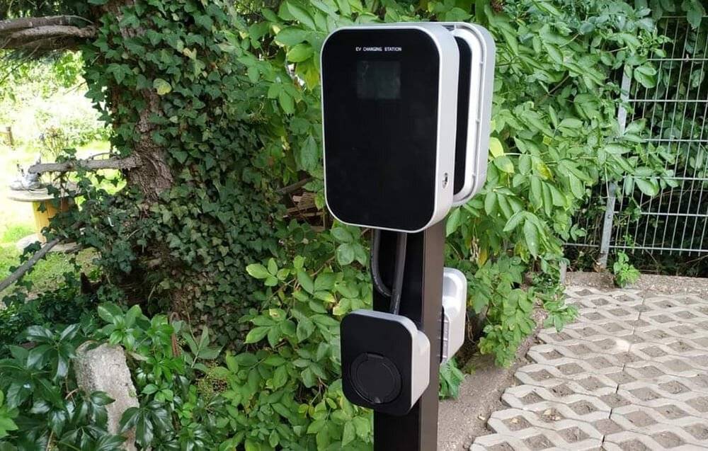 Besen Wandladegerät für Elektroautos BS20 22kW APP