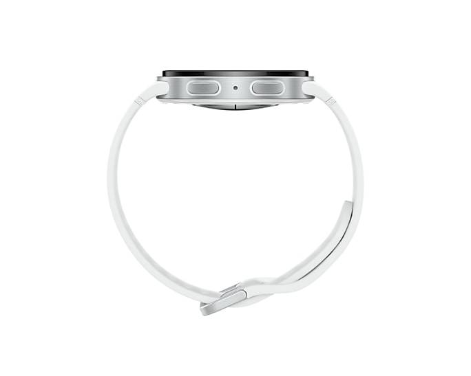 Seitenansicht einer silbernen Smartwatch mit weißem Armband auf weißem Hintergrund, die das Gehäuse, die digitale Krone und die Riemenschließe zeigt.