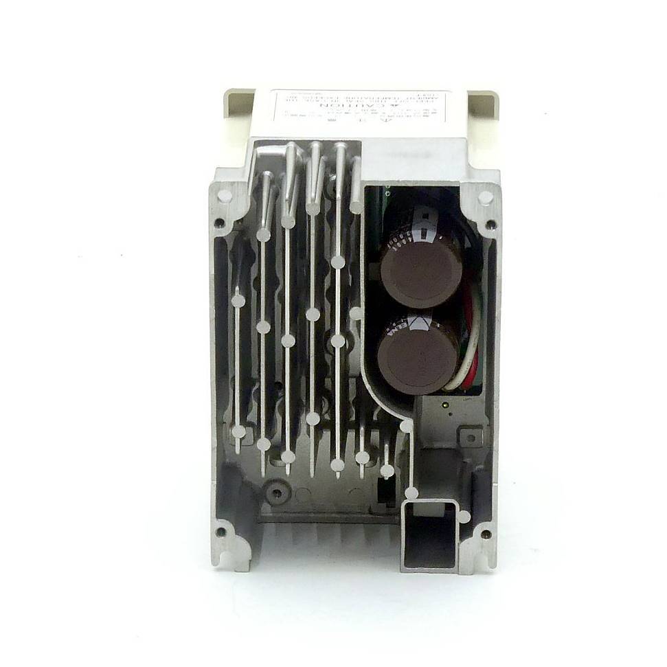 Toshiba Transistor Inverter VFS7S-2004P-C1 (M720110MY2)