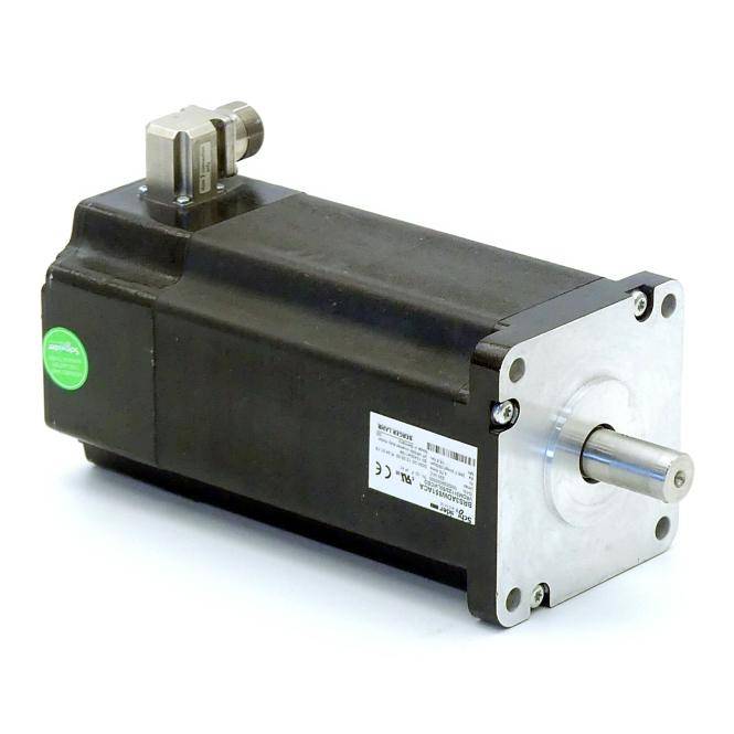Industrieller elektrischer Servomotor mit vorstehender Welle und Montageflansch, dargestellt auf weißem Hintergrund.