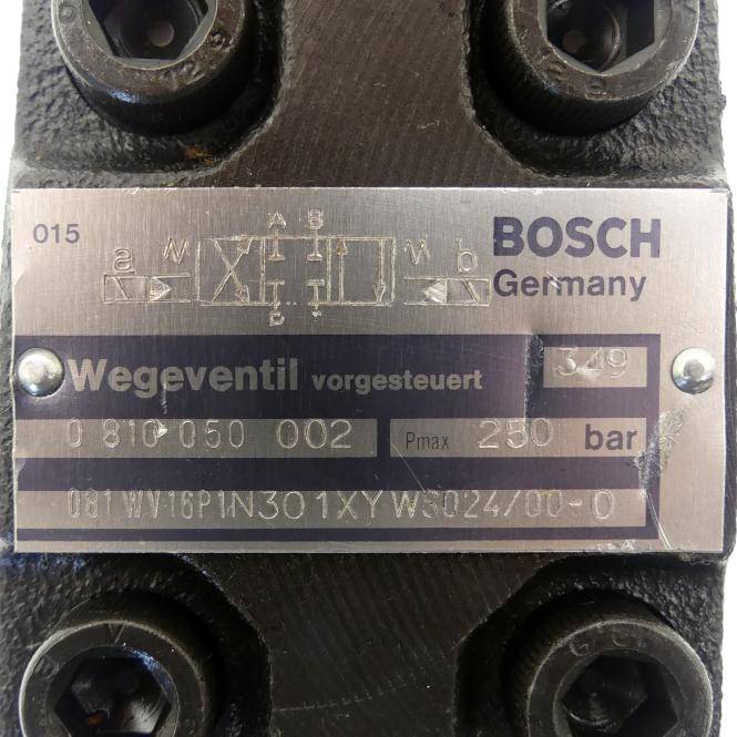 Bosch Vorgesteuertes 4/3-Wegeventil 081WV16P1N301XYWS024/00-0 (0 810 050 002 + 0 810 090 101)