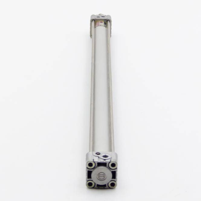 BOSCH Kompaktzylinder 32 x 560 (0 822 340 133)